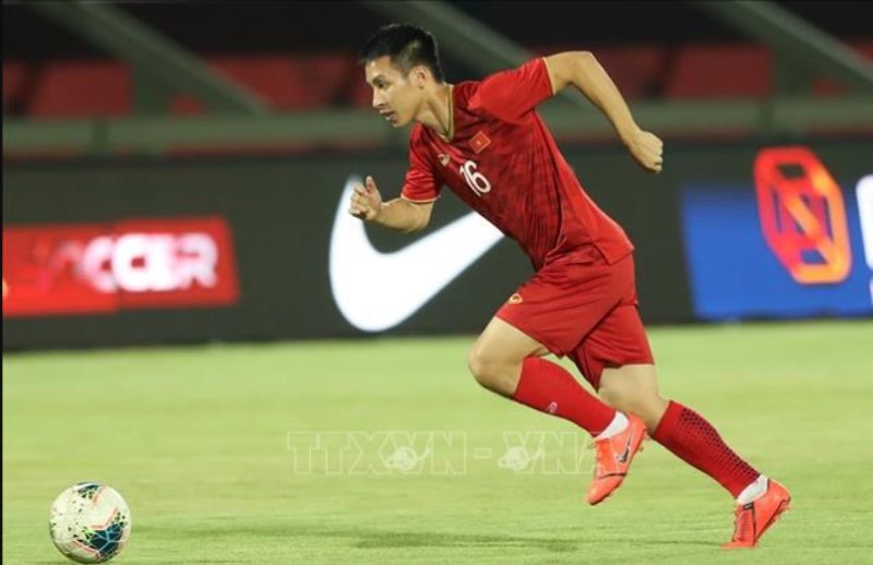 Lối chơi thông minh, bền bỉ và điều tiết trận đấu tốt